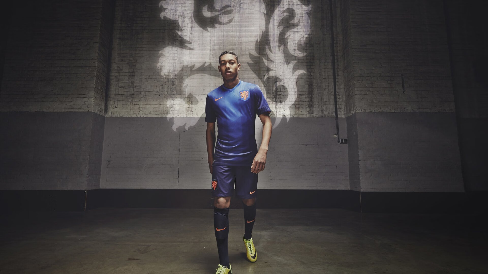 篮球成为中国青年的梦想象征，篮球是梦想